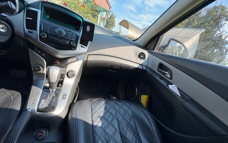 Chevrolet Cruze II, 2012 год, 920 000 рублей, 10 фотография
