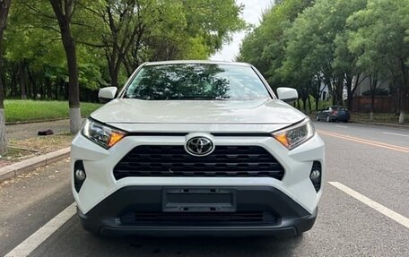 Toyota RAV4, 2020 год, 1 920 277 рублей, 2 фотография
