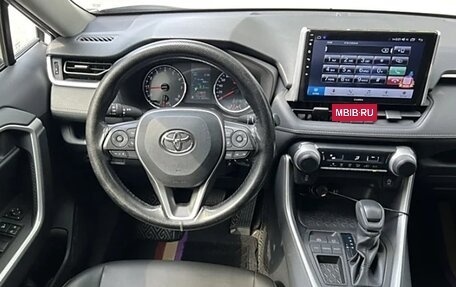 Toyota RAV4, 2020 год, 1 920 277 рублей, 8 фотография