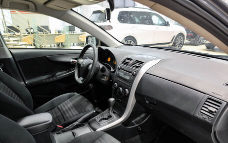 Toyota Corolla, 2011 год, 1 099 000 рублей, 13 фотография