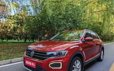 Volkswagen T-Roc I, 2020 год, 1 350 001 рублей, 1 фотография