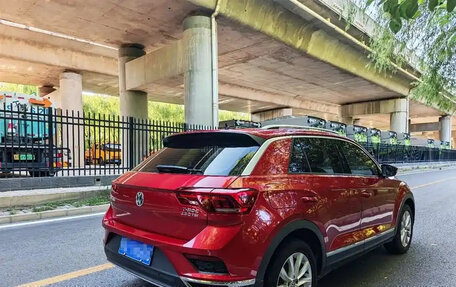 Volkswagen T-Roc I, 2020 год, 1 350 001 рублей, 5 фотография
