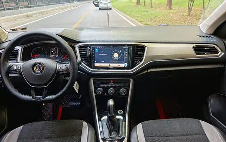Volkswagen T-Roc I, 2020 год, 1 350 001 рублей, 8 фотография