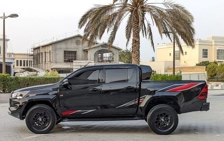 Toyota Hilux VIII, 2021 год, 3 850 000 рублей, 8 фотография