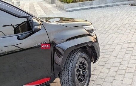 Toyota Hilux VIII, 2021 год, 3 850 000 рублей, 10 фотография