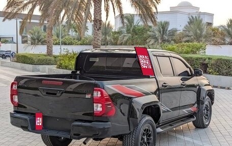 Toyota Hilux VIII, 2021 год, 3 850 000 рублей, 5 фотография