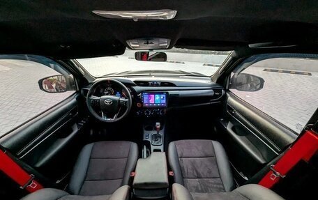 Toyota Hilux VIII, 2021 год, 3 850 000 рублей, 11 фотография