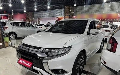 Mitsubishi Outlander III рестайлинг 3, 2021 год, 1 575 000 рублей, 1 фотография