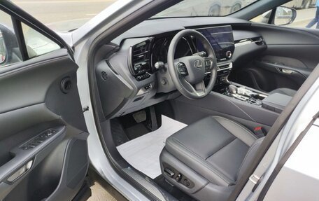 Lexus RX IV рестайлинг, 2025 год, 8 600 000 рублей, 11 фотография