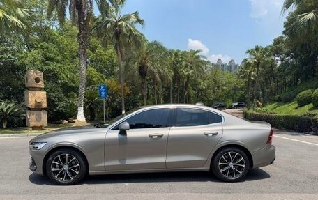 Volvo S60 III, 2022 год, 2 563 000 рублей, 2 фотография