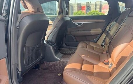 Volvo S90 II рестайлинг, 2021 год, 3 585 500 рублей, 10 фотография
