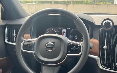 Volvo S90 II рестайлинг, 2021 год, 3 585 500 рублей, 14 фотография