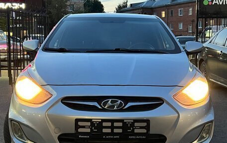 Hyundai Solaris II рестайлинг, 2011 год, 649 000 рублей, 2 фотография