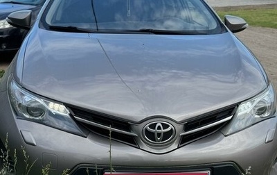 Toyota Auris II, 2014 год, 950 000 рублей, 1 фотография