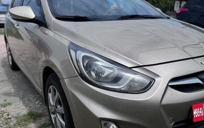 Hyundai Solaris II рестайлинг, 2012 год, 640 000 рублей, 1 фотография