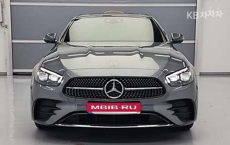 Mercedes-Benz E-Класс, 2022 год, 5 123 023 рублей, 2 фотография