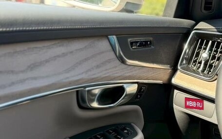 Volvo XC90 II рестайлинг, 2025 год, 9 232 000 рублей, 12 фотография