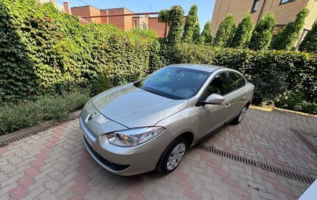 Renault Fluence I, 2012 год, 600 000 рублей, 2 фотография