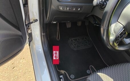 KIA Rio IV, 2018 год, 950 000 рублей, 10 фотография