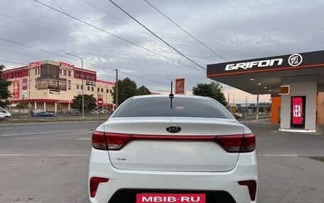 KIA Rio IV, 2019 год, 1 080 000 рублей, 2 фотография