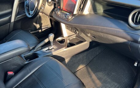 Toyota RAV4, 2017 год, 2 085 000 рублей, 16 фотография