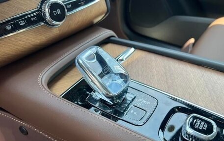 Volvo XC90 II рестайлинг, 2025 год, 8 210 000 рублей, 7 фотография