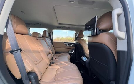 Infiniti QX80, 2025 год, 16 490 000 рублей, 10 фотография