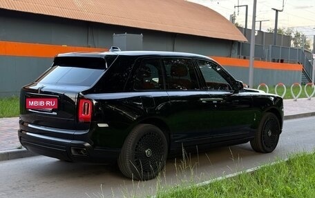 Rolls-Royce Cullinan, 2022 год, 37 999 000 рублей, 7 фотография