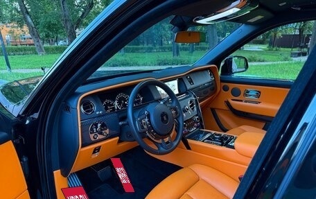 Rolls-Royce Cullinan, 2022 год, 37 999 000 рублей, 10 фотография