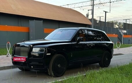Rolls-Royce Cullinan, 2022 год, 37 999 000 рублей, 3 фотография