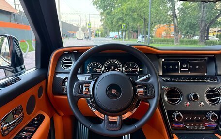 Rolls-Royce Cullinan, 2022 год, 37 999 000 рублей, 18 фотография