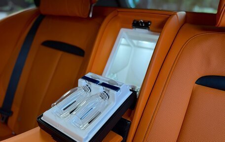 Rolls-Royce Cullinan, 2022 год, 37 999 000 рублей, 23 фотография