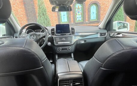 Mercedes-Benz GLS, 2016 год, 3 100 000 рублей, 13 фотография