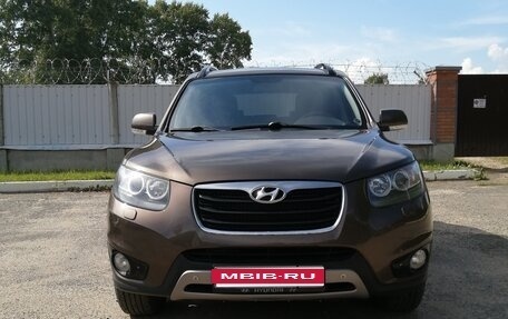 Hyundai Santa Fe III рестайлинг, 2012 год, 1 195 000 рублей, 2 фотография