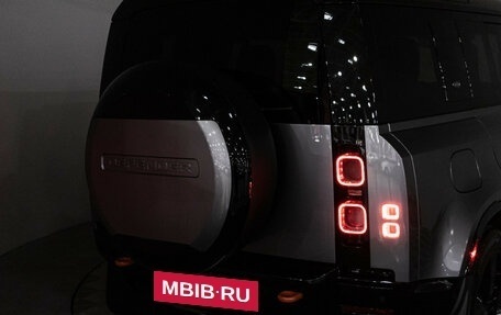 Land Rover Defender II, 2023 год, 10 000 000 рублей, 37 фотография