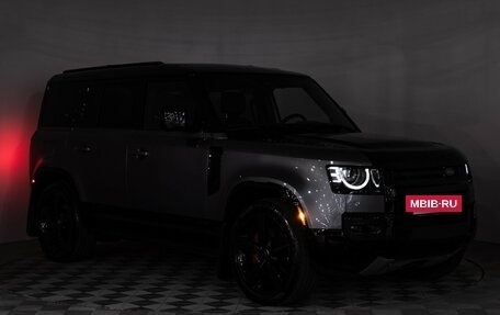 Land Rover Defender II, 2023 год, 10 000 000 рублей, 33 фотография