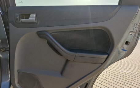 Ford Focus II рестайлинг, 2006 год, 450 000 рублей, 17 фотография