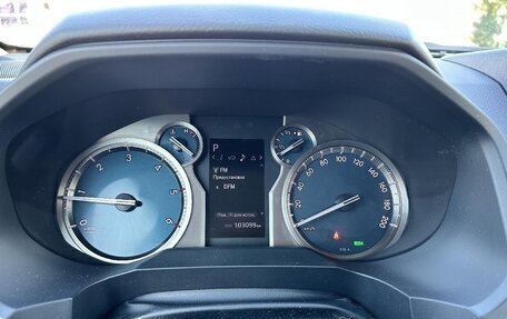 Toyota Land Cruiser Prado 150 рестайлинг 2, 2021 год, 6 174 000 рублей, 13 фотография