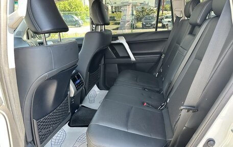 Toyota Land Cruiser Prado 150 рестайлинг 2, 2021 год, 6 174 000 рублей, 14 фотография