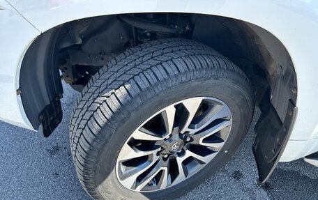 Toyota Land Cruiser Prado 150 рестайлинг 2, 2021 год, 6 174 000 рублей, 19 фотография