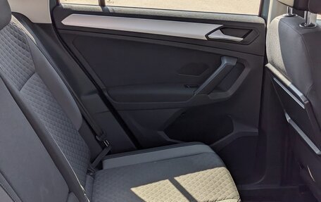 Volkswagen Tiguan II, 2020 год, 3 050 000 рублей, 15 фотография