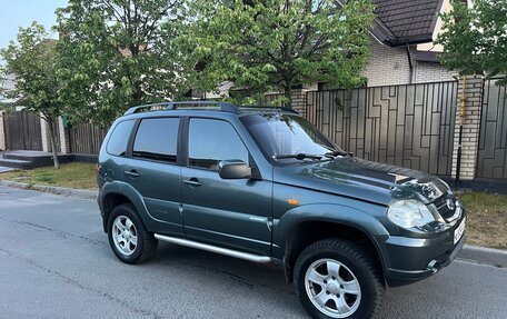 Chevrolet Niva I рестайлинг, 2010 год, 449 000 рублей, 6 фотография