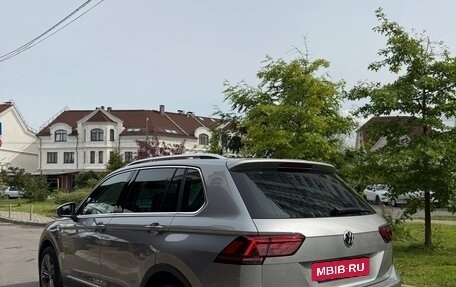 Volkswagen Tiguan II, 2020 год, 3 600 000 рублей, 3 фотография