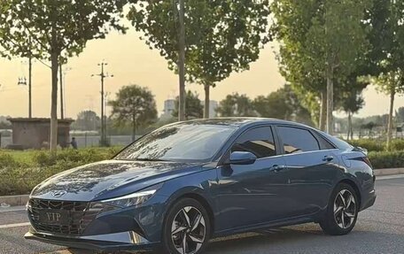 Hyundai Elantra, 2022 год, 1 690 000 рублей, 5 фотография