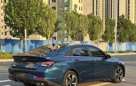 Hyundai Elantra, 2022 год, 1 690 000 рублей, 6 фотография