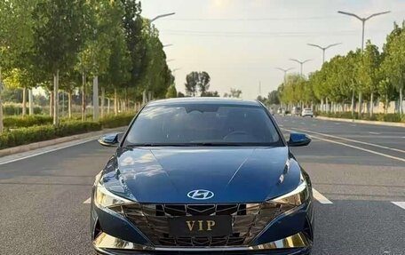 Hyundai Elantra, 2022 год, 1 690 000 рублей, 2 фотография
