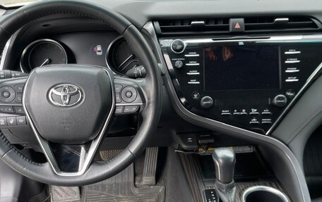 Toyota Camry, 2019 год, 3 100 000 рублей, 12 фотография