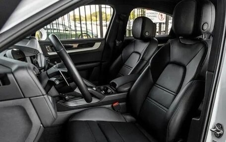 Porsche Cayenne III, 2024 год, 17 670 000 рублей, 5 фотография