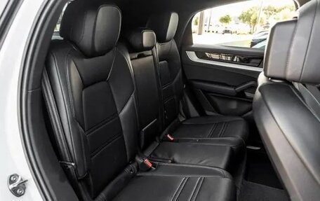 Porsche Cayenne III, 2024 год, 17 670 000 рублей, 36 фотография