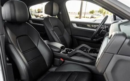 Porsche Cayenne III, 2024 год, 17 670 000 рублей, 40 фотография